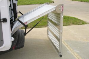 El sector del transporte y resortes de gas para camiones